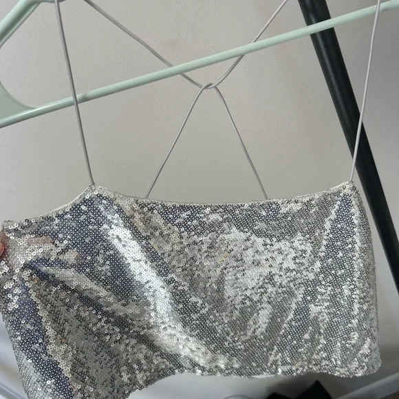 Superdown Sequin Cropped Tank - Picture 3 of 7